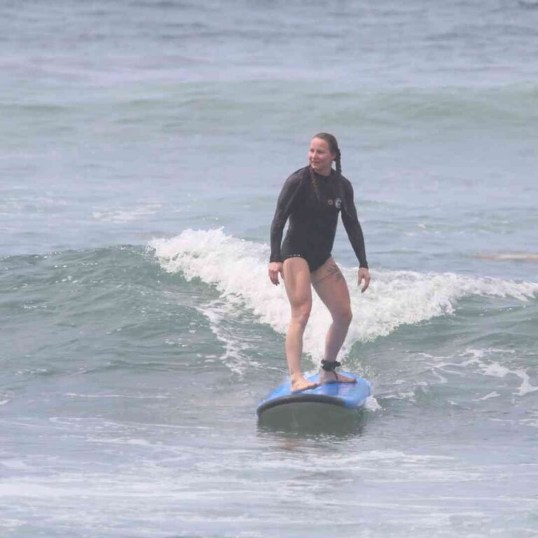 Beginner surf lesson