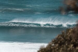 Best Waves on Bali’s East Coast: A Guide for Surfers