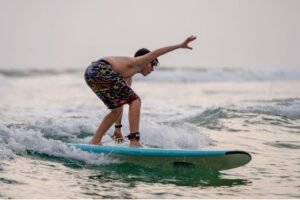 Surfing: Tips and Exercises How to Improve Your Balance