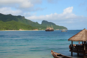 How Does Bali Celebrate Christmas? A Warm and Tropical Holiday Experience