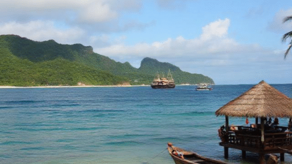 How Does Bali Celebrate Christmas? A Warm and Tropical Holiday Experience