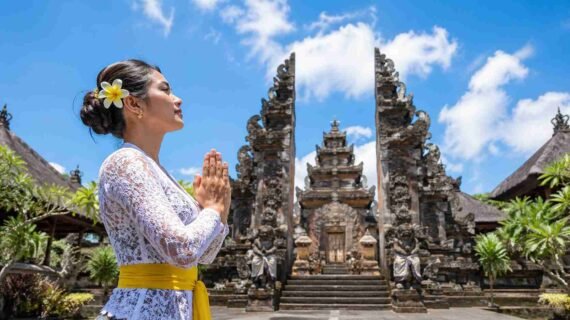How do you say hello in Balinese?