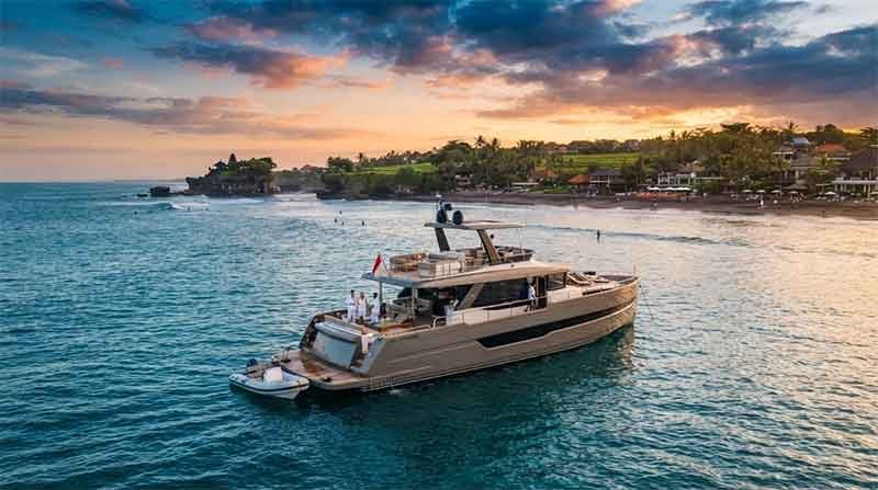 Which Services Offer Private Boat Charters Departing from Canggu